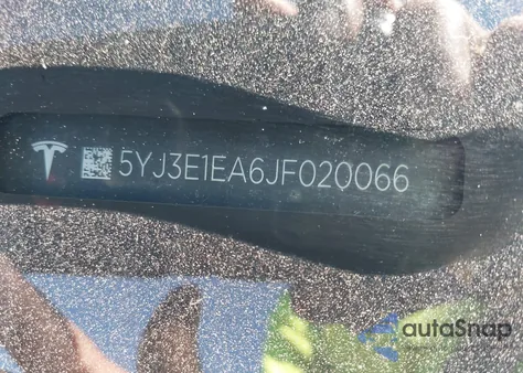 2018 Tesla Model 3 Long Range/Mid Range из США, поврежденный, VIN 5YJ3E1EA6JF020066